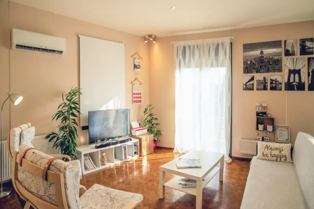Astices pour garder son logement frais en été : aération, ventilation, store