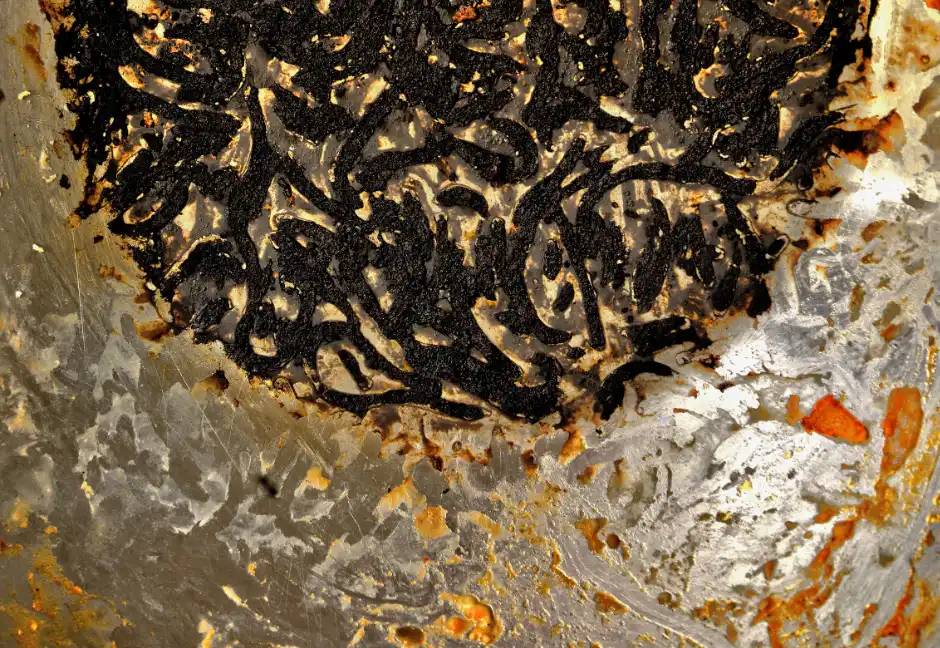 Comment nettoyer une casserole brûlée et noircie ?